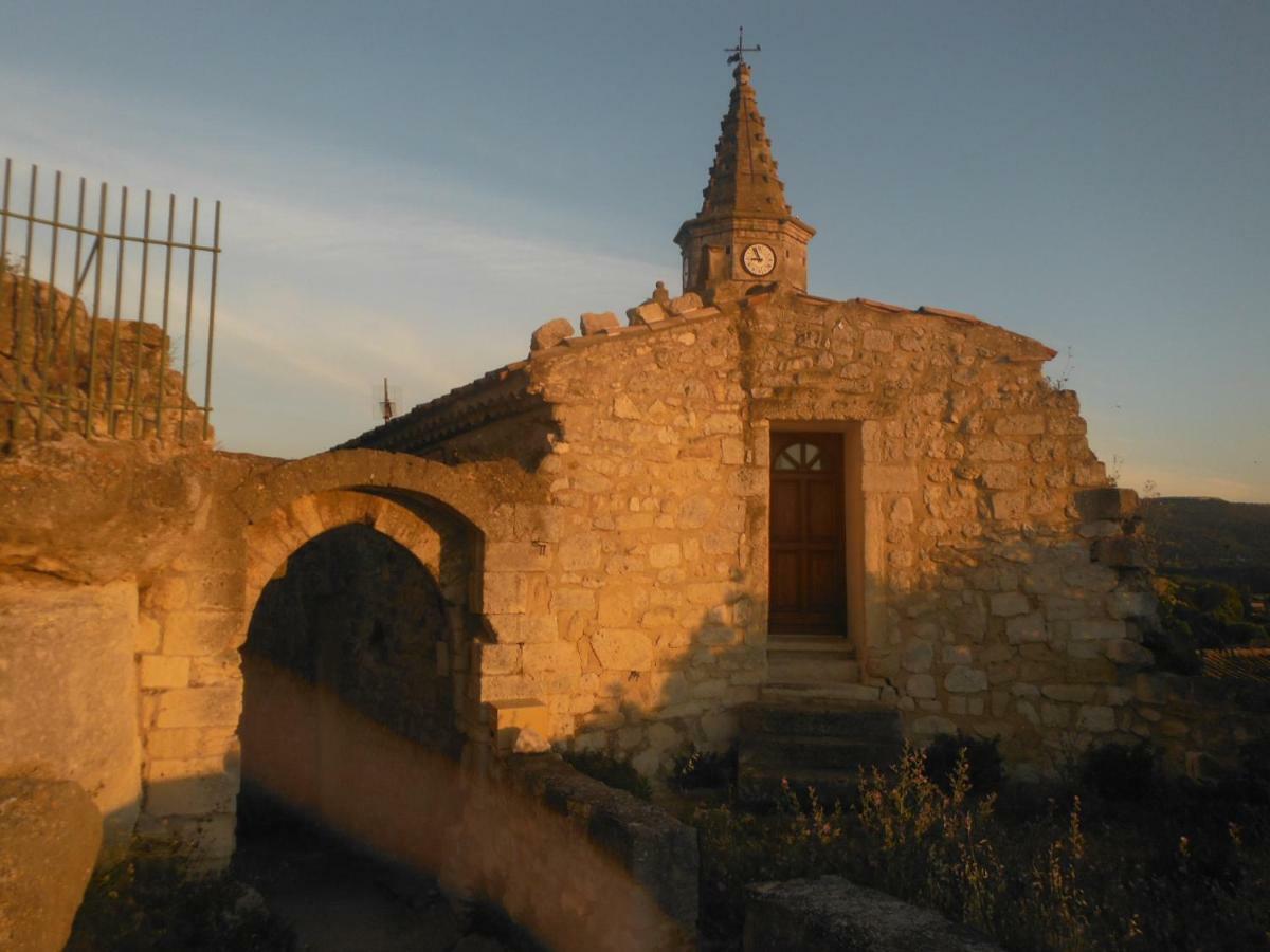 Appartement Le Romarin Mallemort Buitenkant foto